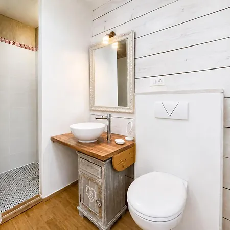Chalet Mahana - *